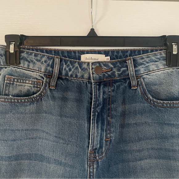 NWOT BOHME MOM JEANS IN MEDIUM WASH - Picture 3 of 4